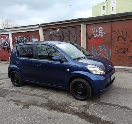 Daihatsu Sirion cena 7900 przebieg: 168000, rok produkcji 2005 z Inowrocław małe 742